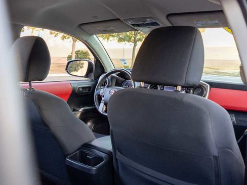 Used 2021 Toyota Tacoma SR5 image 27