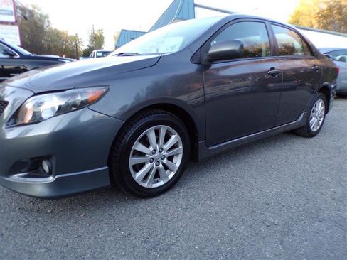 Used 2010 Toyota Corolla S image 5