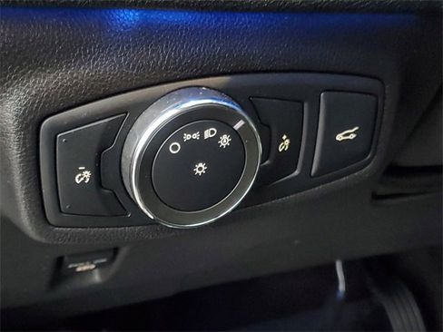 Used 2017 Lincoln MKC Select w/ Select Plus Package image 19