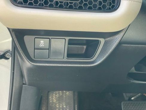 Used 2024 Honda HR-V LX image 14
