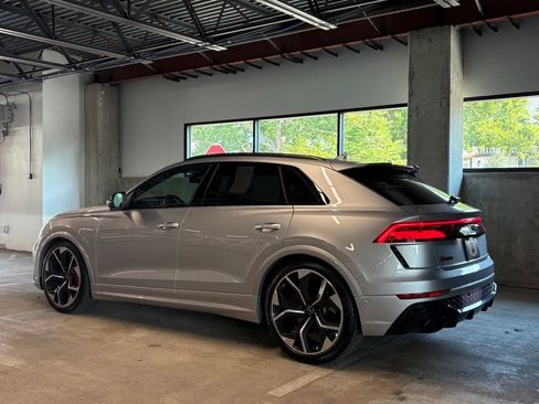 Used 2022 Audi RS Q8 AWD/4WD image 2
