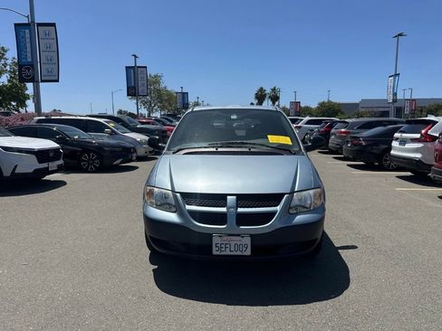 Used 2003 Dodge Caravan SE FWD image 1