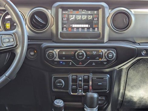 Used 2023 Jeep Wrangler Unlimited AWD/4WD image 14