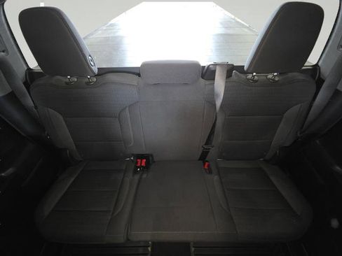 Used 2023 Chevrolet Silverado 1500 Custom image 26