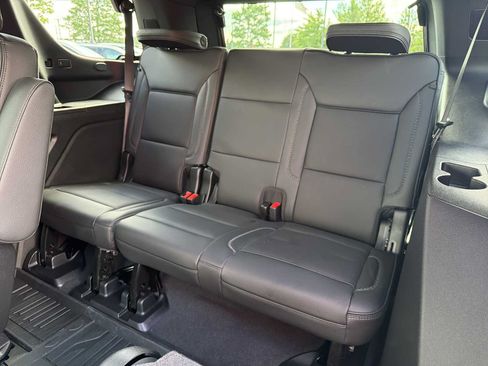 Used 2026 GMC Yukon Denali w/ Denali Reserve Package AWD/4WD image 25