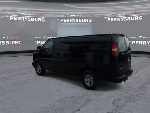 Used 2015 Chevrolet Express 2500 RWD image 6
