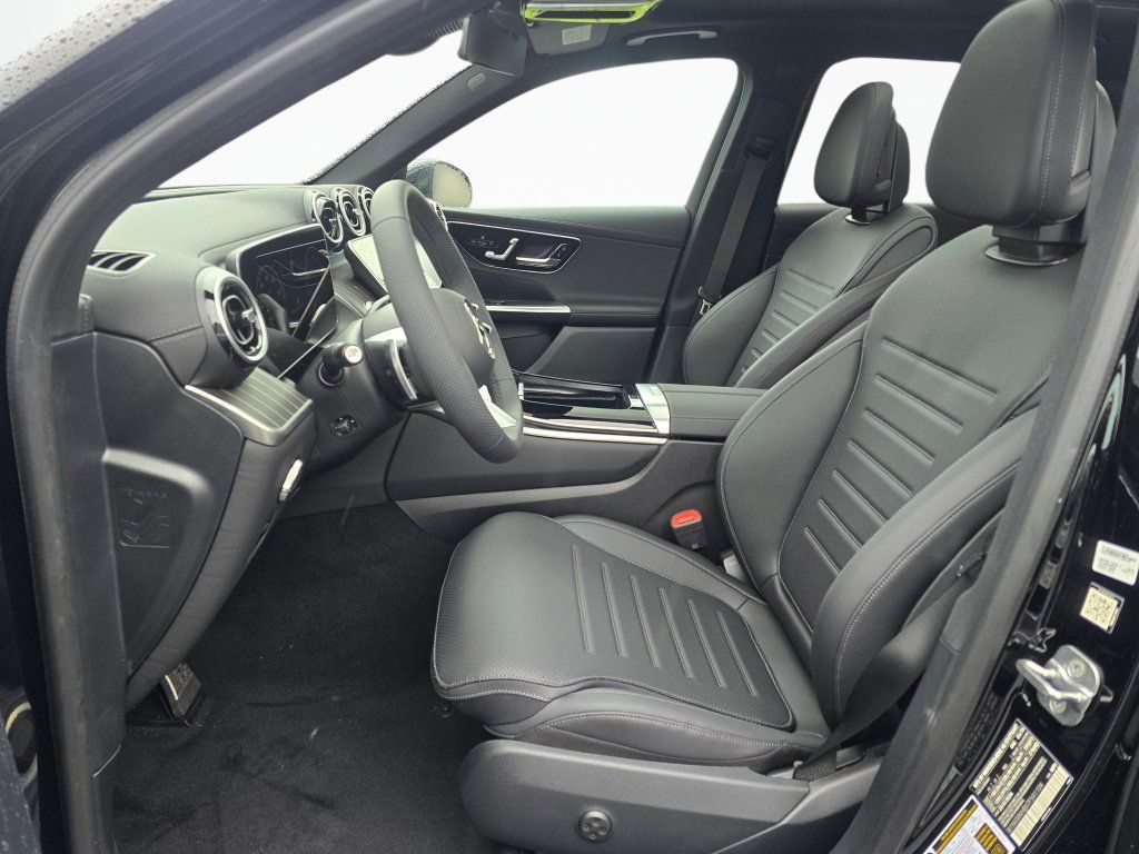 New 2026 Mercedes-Benz GLC 300 4MATIC image 12