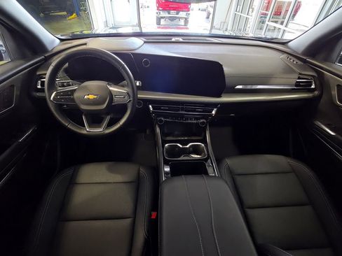 Used 2026 Chevrolet Traverse LT AWD/4WD image 18