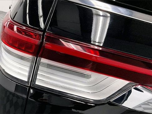 Used 2023 Lincoln Navigator Reserve image 33