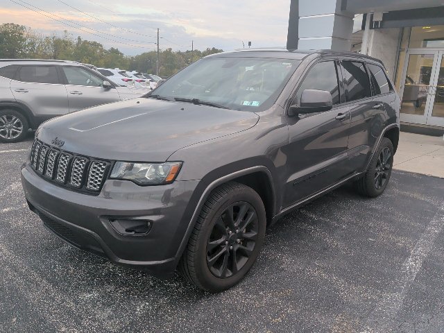 Used 2021 Jeep Grand Cherokee Laredo X AWD/4WD image 5