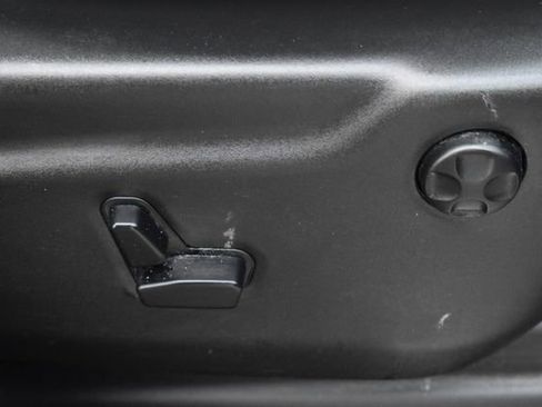 Used 2014 Jeep Grand Cherokee Overland image 13