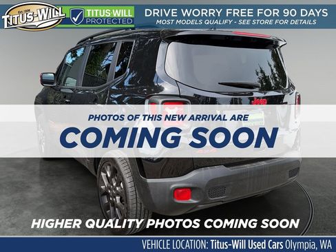 Used 2023 Jeep Renegade Latitude w/ Sun/Sound Group AWD/4WD image 3