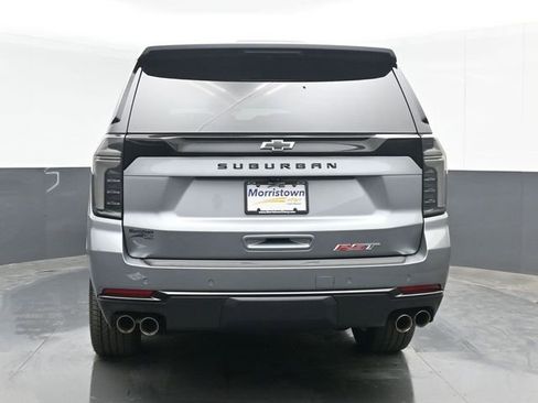 Used 2025 Chevrolet Suburban RST w/ Comfort Package AWD/4WD image 14