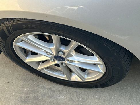 Used 2016 Ford Focus SE image 3