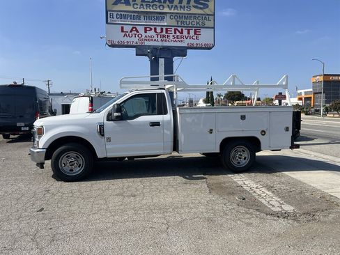 Used 2020 Ford F350 XL w/ Power Equipment Group RWD image 2