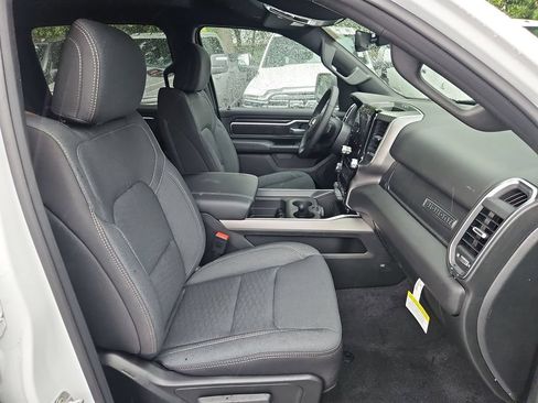 New 2026 RAM 1500 4x4 Crew Cab image 16