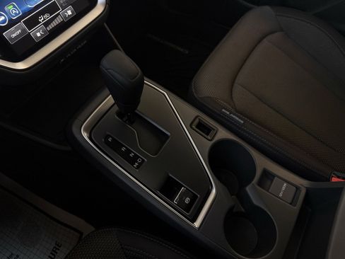 Used 2024 Subaru Crosstrek 2.0i Premium image 16