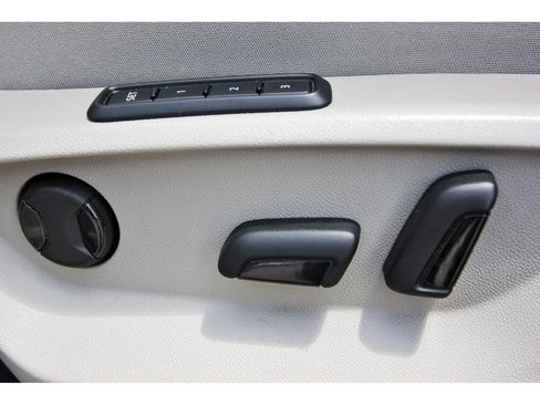 Used 2024 Volkswagen Atlas SEL Premium R-Line AWD/4WD image 34