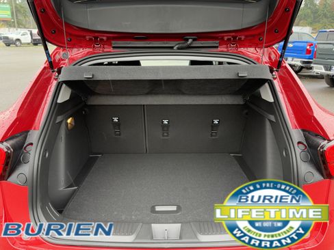 New 2026 Chevrolet Trax LT w/ Driver Confidence Package image 37