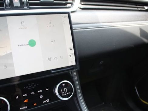 New 2026 Jaguar F-PACE R-Dynamic S image 12