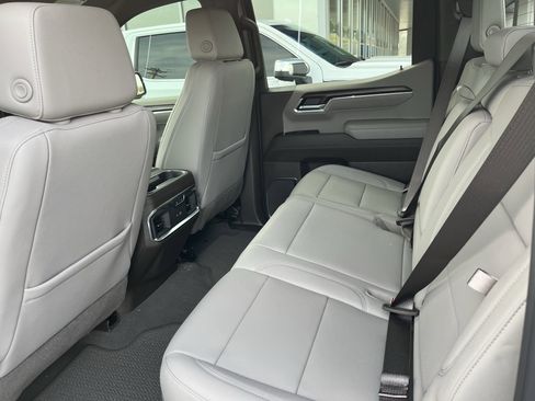 Used 2024 GMC Sierra 1500 SLT w/ SLT Premium Plus Package image 4