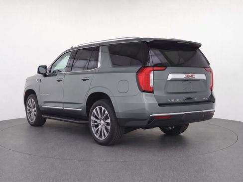 Certified 2023 GMC Yukon XL SLT w/ SLT Premium Package RWD image 3