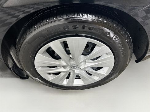 Used 2024 Nissan Sentra S FWD image 11