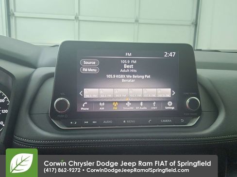 Used 2025 Nissan Rogue SV image 23