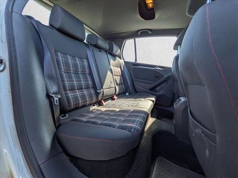 Used 2013 Volkswagen Golf 4-Door FWD image 17