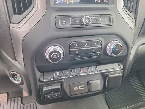 Used 2024 GMC Sierra 2500 Pro AWD/4WD image 22