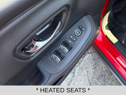 Used 2025 Honda HR-V Sport image 11