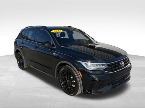 Used 2022 Volkswagen Tiguan SE R-Line image 8