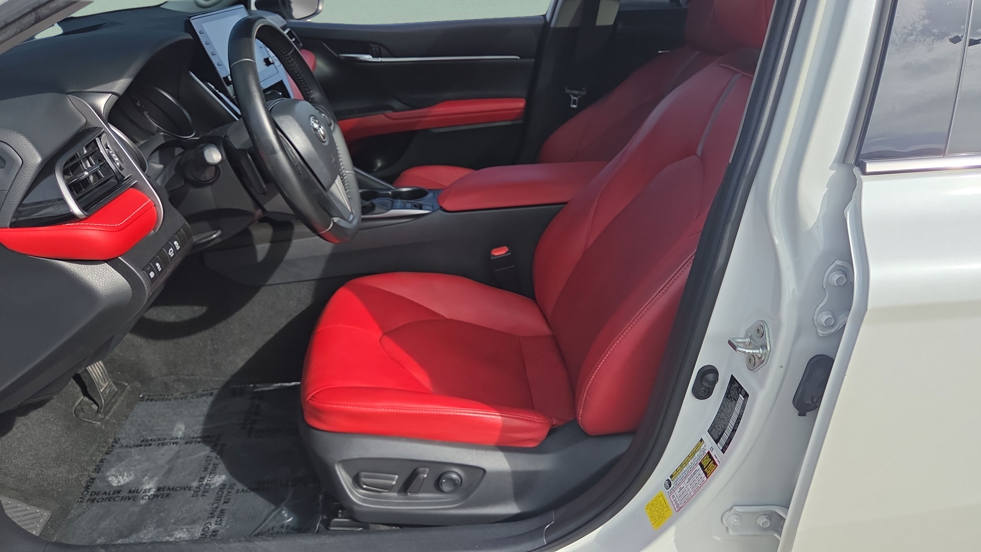 Used 2022 Toyota Camry XSE w/ Navigation Package FWD image 9