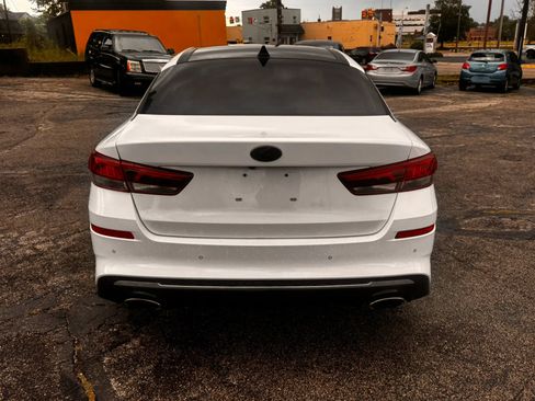 Used 2020 Kia Optima SE FWD image 6