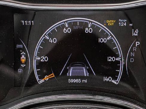 Used 2019 Jeep Grand Cherokee Overland AWD/4WD image 17