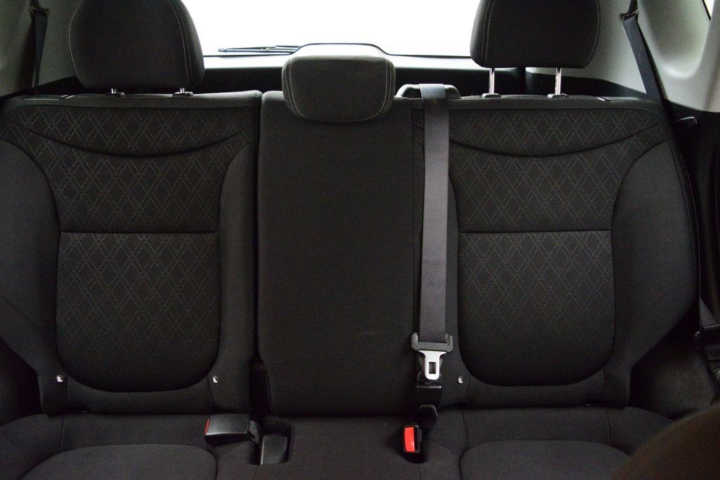 Used 2015 Kia Soul FWD image 13