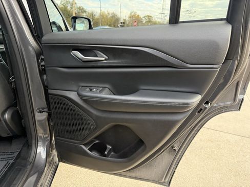 Certified 2024 Jeep Grand Cherokee Altitude image 26