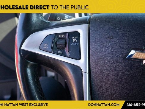 Used 2017 Chevrolet Equinox Premier w/ Enhanced Convenience Package AWD/4WD image 11