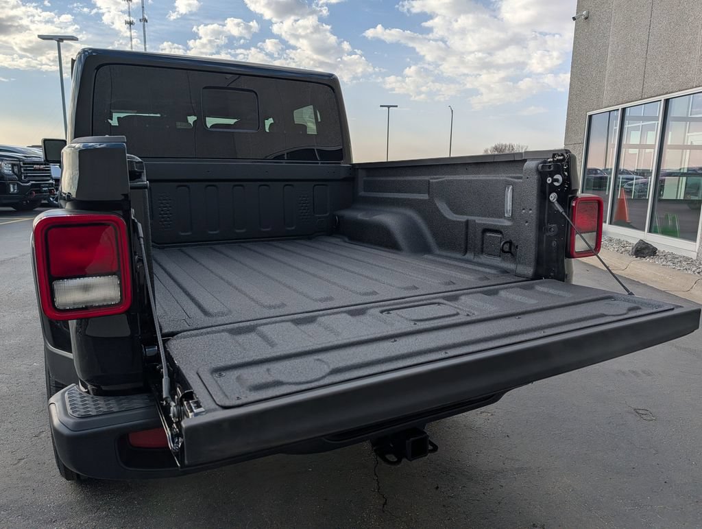 New 2026 Jeep Gladiator Sport AWD/4WD image 7
