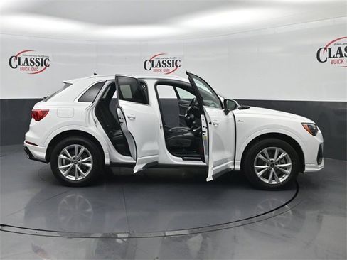 Used 2021 Audi Q3 2.0T Premium w/ Convenience Package image 33