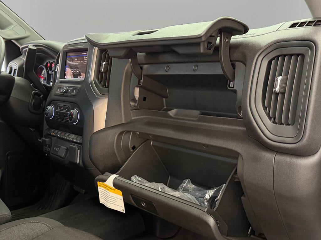 Used 2025 Chevrolet Silverado 1500 Custom Trail Boss AWD/4WD image 18
