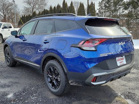 Used 2024 Kia Sportage X-Pro image 3