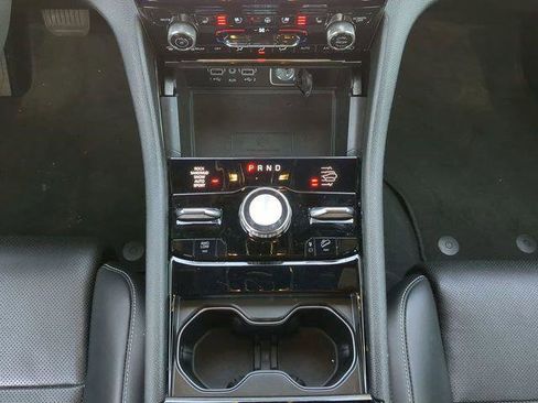 Certified 2023 Jeep Grand Cherokee Overland w/ Luxury Tech Group IV image 22