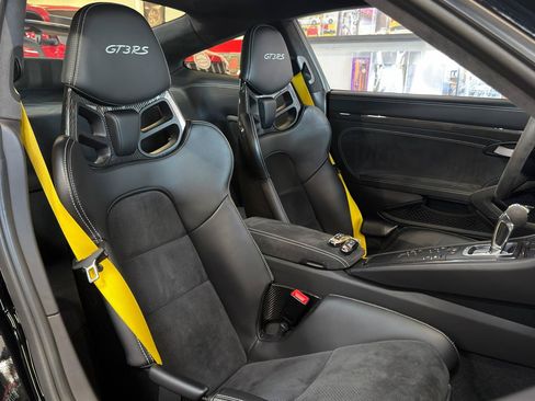 Used 2019 Porsche 911 GT3 RS RWD image 23