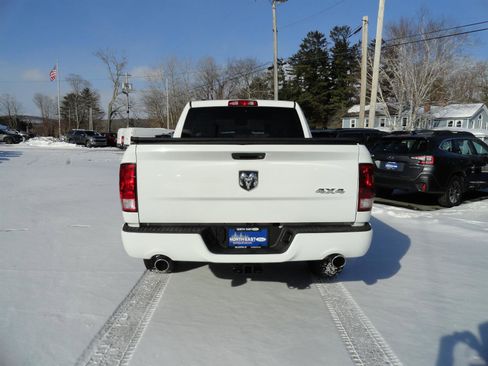 Used 2015 RAM 1500 Express image 6