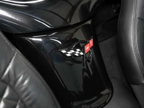 Used 1999 Chevrolet Corvette Convertible w/ Memory Pkg RWD image 30