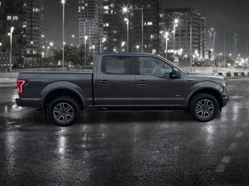 Used 2017 Ford F150 XLT w/ Equipment Group 302A Luxury AWD/4WD image 7