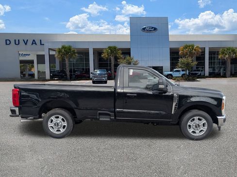 New 2026 Ford F350 XLT image 3