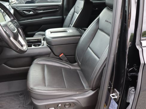 Used 2022 GMC Yukon XL Denali AWD/4WD image 19