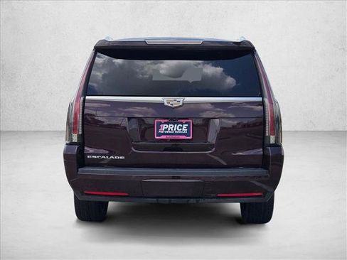 Used 2017 Cadillac Escalade ESV Luxury RWD image 7